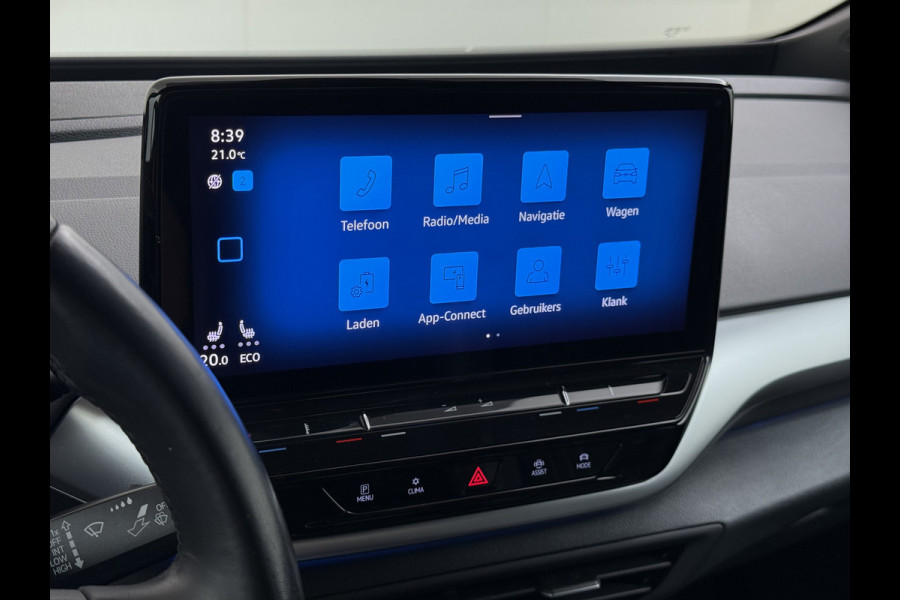 Volkswagen ID.5 Coupé Pro 82kWh 204PK Trekhaak SOH 94% Camera Adap.Cruise Assistentie+Comfort+Design+Stylepakket Navi Keyless Apple Carplay Andr Led-a-licht dynamisch Keyless advanced Matrix led-koplampen Lmv 20" Privacy Glas DAB 1.000KG Trekgewicht 1e Eigenaar