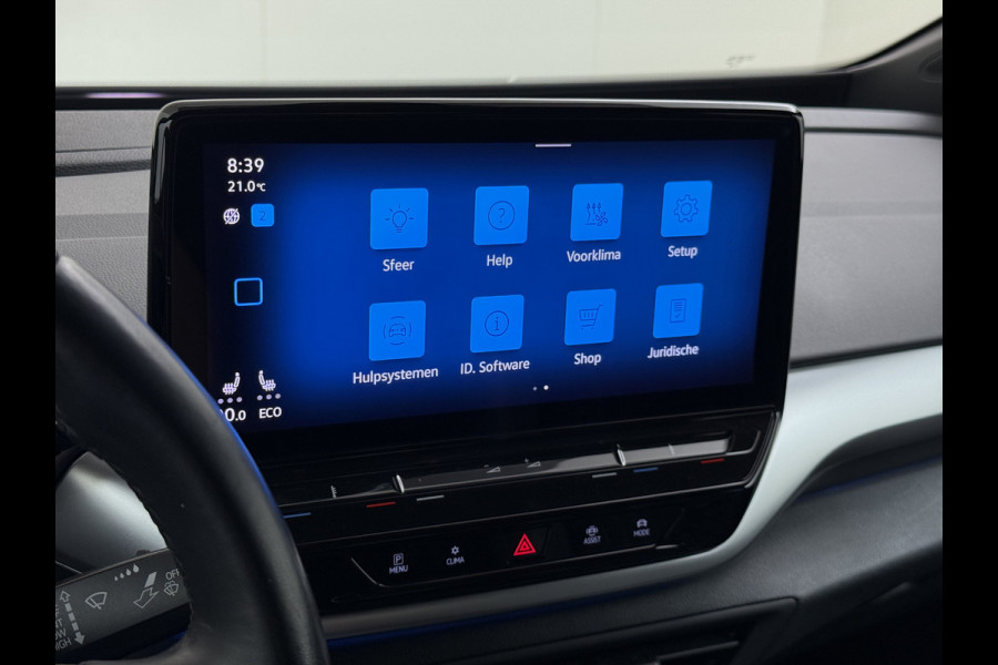 Volkswagen ID.5 Coupé Pro 82kWh 204PK Trekhaak SOH 94% Camera Adap.Cruise Assistentie+Comfort+Design+Stylepakket Navi Keyless Apple Carplay Andr Led-a-licht dynamisch Keyless advanced Matrix led-koplampen Lmv 20" Privacy Glas DAB 1.000KG Trekgewicht 1e Eigenaar