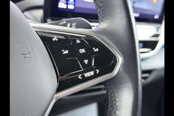 Volkswagen ID.5 Coupé Pro 82kWh 204PK Trekhaak SOH 94% Camera Adap.Cruise Assistentie+Comfort+Design+Stylepakket Navi Keyless Apple Carplay Andr Led-a-licht dynamisch Keyless advanced Matrix led-koplampen Lmv 20" Privacy Glas DAB 1.000KG Trekgewicht 1e Eigenaar