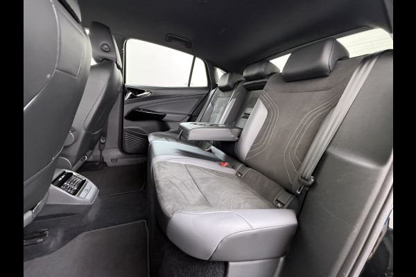 Volkswagen ID.5 Coupé Pro 82kWh 204PK Trekhaak SOH 94% Camera Adap.Cruise Assistentie+Comfort+Design+Stylepakket Navi Keyless Apple Carplay Andr Led-a-licht dynamisch Keyless advanced Matrix led-koplampen Lmv 20" Privacy Glas DAB 1.000KG Trekgewicht 1e Eigenaar