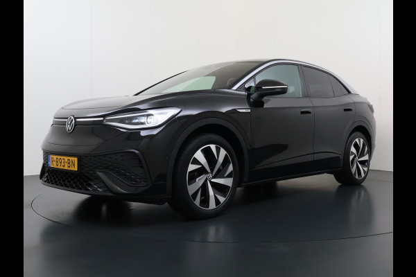 Volkswagen ID.5 Coupé Pro 82kWh 204PK Trekhaak SOH 94% Camera Adap.Cruise Assistentie+Comfort+Design+Stylepakket Navi Keyless Apple Carplay Andr Led-a-licht dynamisch Keyless advanced Matrix led-koplampen Lmv 20" Privacy Glas DAB 1.000KG Trekgewicht 1e Eigenaar