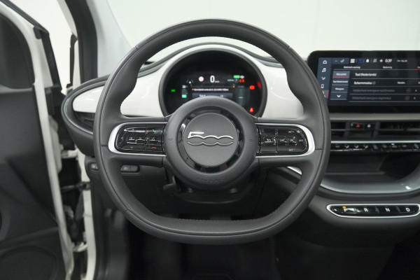 Fiat 500C Icon 42 kWh | 97,3% SOH | Convenience Pack | Camera | Dodehoekdetectie | Stoelverwarming