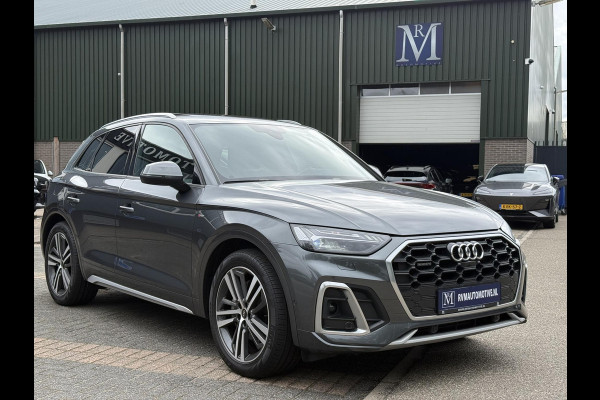 Audi Q5 55 TFSI e S edition PHEV| VAN: 48.900,- VOOR: 44.877,- UW HERFSTVOORDEEL: 4.023,- S-LINE BINNEN + BUITEN |LUCHTVERING| ELEKTRISCHE TREKHAAK| 360 CAMERA| PANO| DODE HOEK SENSOR| ELEK. STOELEN | MATRIX| RECENT NOG ONDERHOUD GEHAD|