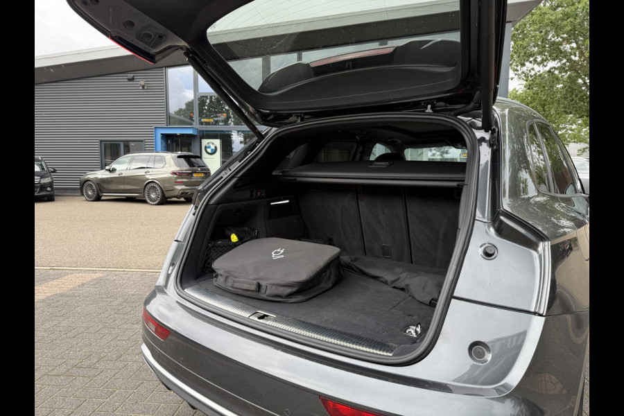 Audi Q5 55 TFSI e S edition PHEV| VAN: 48.900,- VOOR: 44.877,- UW HERFSTVOORDEEL: 4.023,- S-LINE BINNEN + BUITEN |LUCHTVERING| ELEKTRISCHE TREKHAAK| 360 CAMERA| PANO| DODE HOEK SENSOR| ELEK. STOELEN | MATRIX| RECENT NOG ONDERHOUD GEHAD|