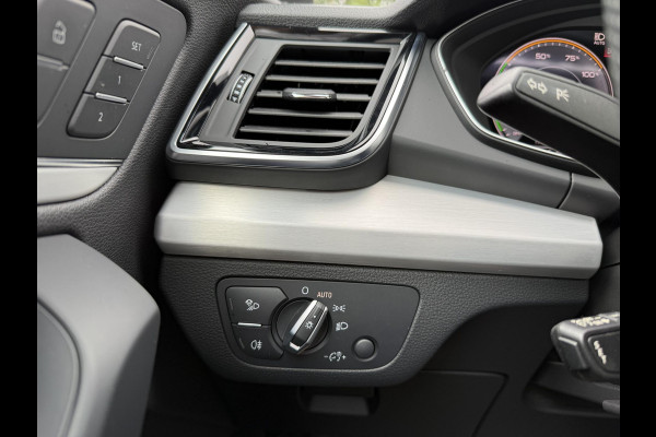 Audi Q5 55 TFSI e S edition PHEV| VAN: 48.900,- VOOR: 44.877,- UW HERFSTVOORDEEL: 4.023,- S-LINE BINNEN + BUITEN |LUCHTVERING| ELEKTRISCHE TREKHAAK| 360 CAMERA| PANO| DODE HOEK SENSOR| ELEK. STOELEN | MATRIX| RECENT NOG ONDERHOUD GEHAD|