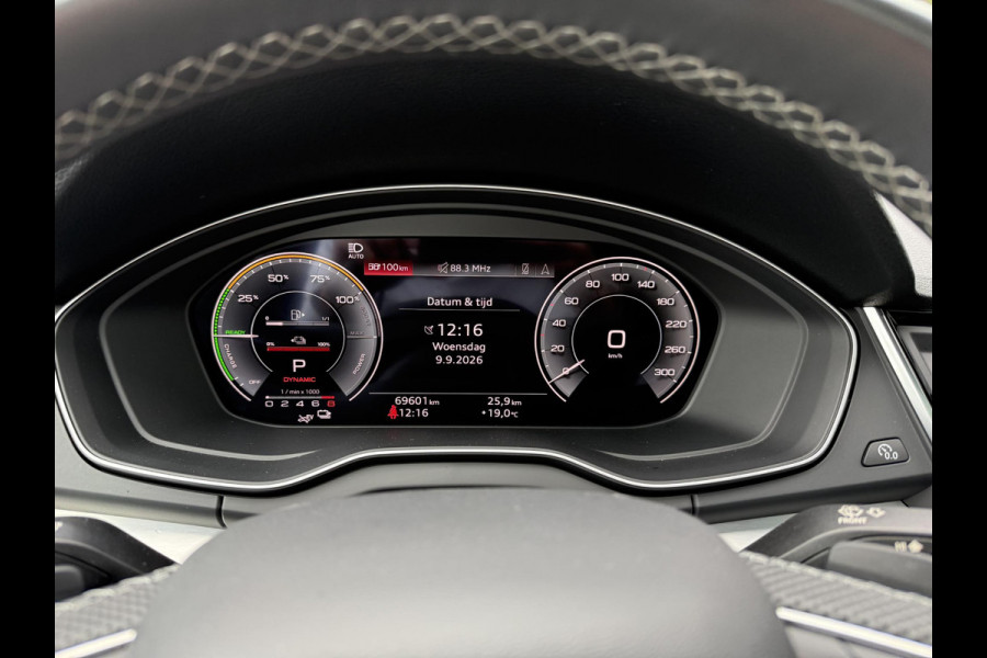 Audi Q5 55 TFSI e S edition PHEV| VAN: 48.900,- VOOR: 44.877,- UW HERFSTVOORDEEL: 4.023,- S-LINE BINNEN + BUITEN |LUCHTVERING| ELEKTRISCHE TREKHAAK| 360 CAMERA| PANO| DODE HOEK SENSOR| ELEK. STOELEN | MATRIX| RECENT NOG ONDERHOUD GEHAD|