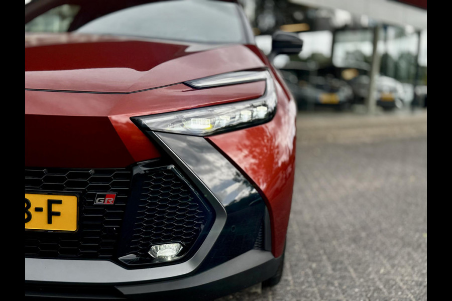 Toyota C-HR 2.0 Plug-in Hybrid 220 GR SPORT | Digitale Binnenspiegel | Blindspot | HUD | Adaptive CC | GR stoelen | Smart Phone Entry | Camera |
