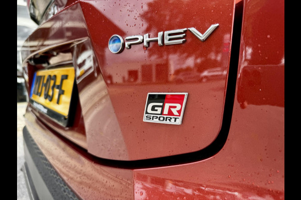 Toyota C-HR 2.0 Plug-in Hybrid 220 GR SPORT | Digitale Binnenspiegel | Blindspot | HUD | Adaptive CC | GR stoelen | Smart Phone Entry | Camera |