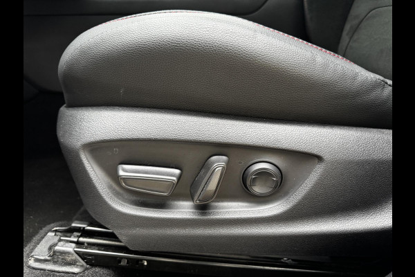 Toyota C-HR 2.0 Plug-in Hybrid 220 GR SPORT | Digitale Binnenspiegel | Blindspot | HUD | Adaptive CC | GR stoelen | Smart Phone Entry | Camera |
