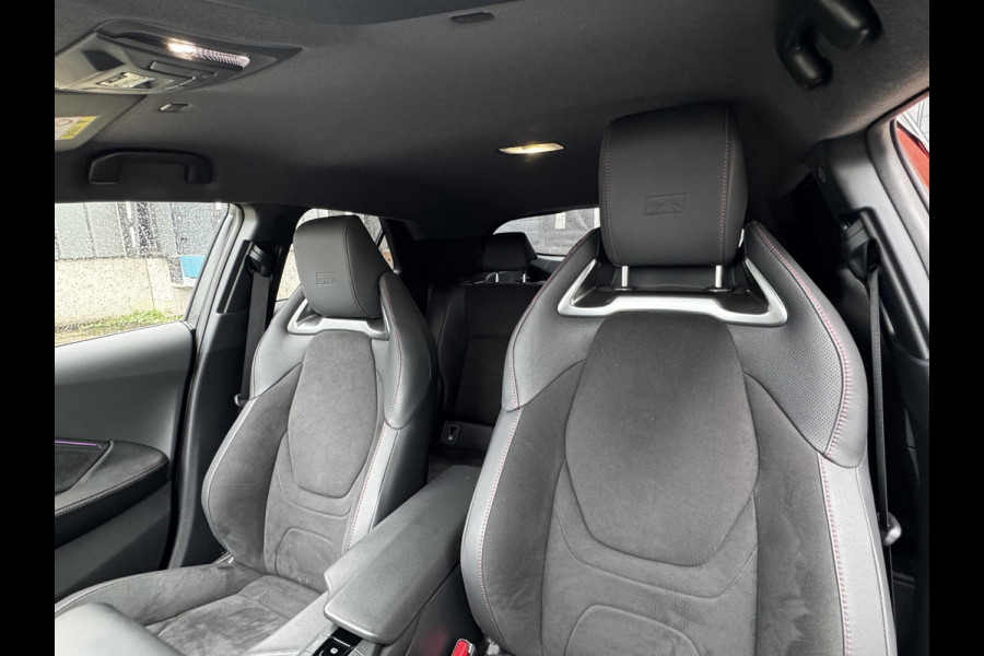 Toyota C-HR 2.0 Plug-in Hybrid 220 GR SPORT | Digitale Binnenspiegel | Blindspot | HUD | Adaptive CC | GR stoelen | Smart Phone Entry | Camera |
