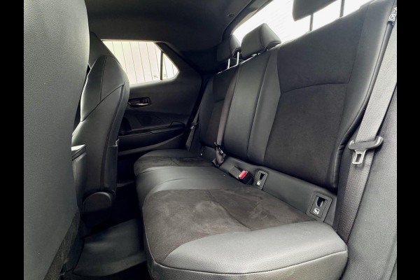 Toyota C-HR 2.0 Plug-in Hybrid 220 GR SPORT | Digitale Binnenspiegel | Blindspot | HUD | Adaptive CC | GR stoelen | Smart Phone Entry | Camera |