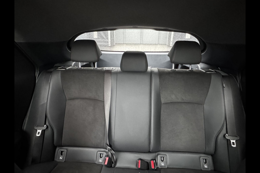 Toyota C-HR 2.0 Plug-in Hybrid 220 GR SPORT | Digitale Binnenspiegel | Blindspot | HUD | Adaptive CC | GR stoelen | Smart Phone Entry | Camera |