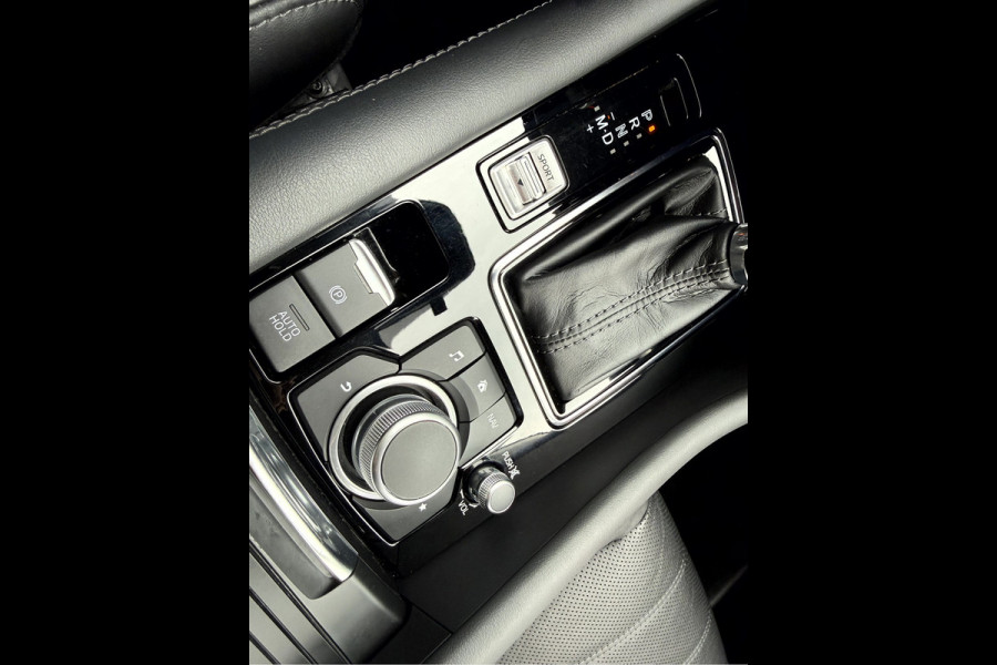 Mazda 6 2.0 SkyActiv-G 165 Business Camera, Stoel/Stuurverwarming, App Connect etc..