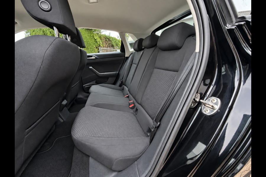 Volkswagen Polo 1.0 TSI Comfortline Business carplay_Camera_Cruise_Led