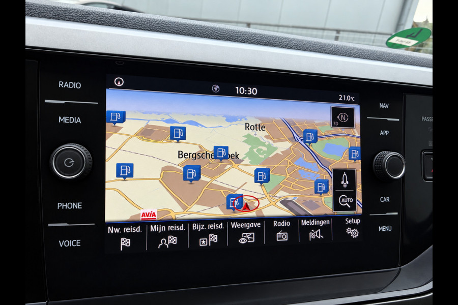 Volkswagen Polo 1.0 TSI Comfortline Business carplay_Camera_Cruise_Led