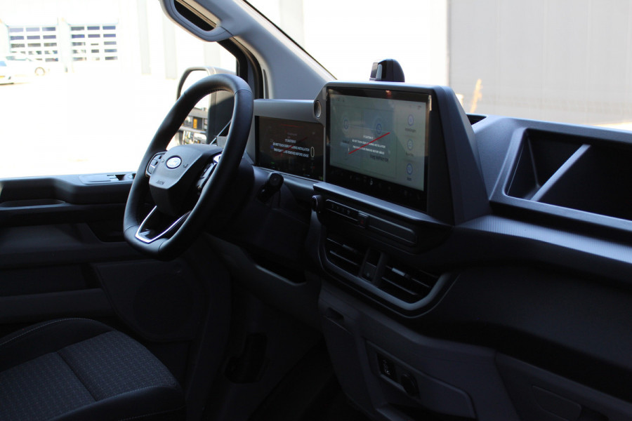 Ford E-Transit Custom 340 L2H1 Trend 71 kWh ELEKTRISCH ! Apple Carplay, Camera, Cruise Control, Metallic lak, Winter pakket: Stoel-, Stuur- en Voorraamverw., verwarming, Van € 46.340,- nu voor € 37.950,-