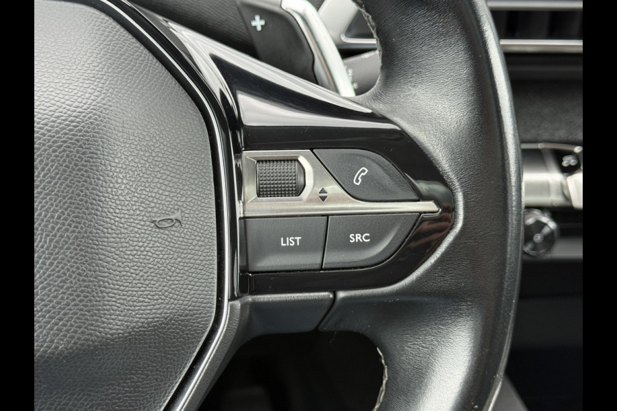 Peugeot 3008 1.2 PureTech Allure | Trekhaak | Pano | CarPlay | Keyless | 19 inch