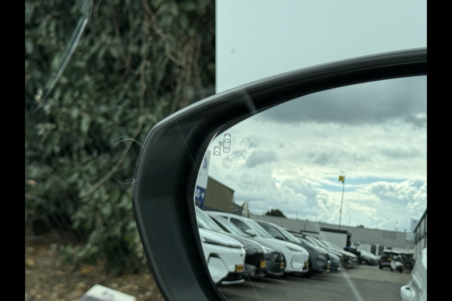 Peugeot 3008 1.2 PureTech Allure | Trekhaak | Pano | CarPlay | Keyless | 19 inch