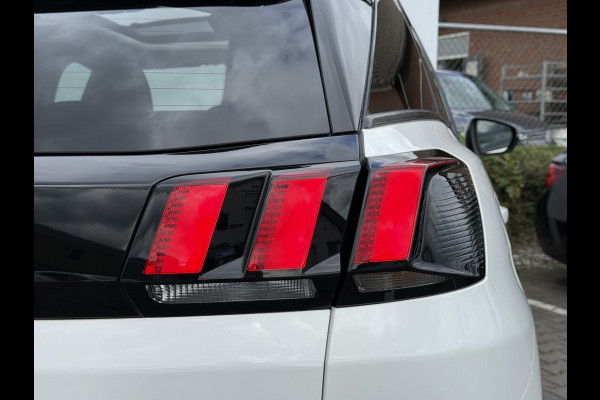 Peugeot 3008 1.2 PureTech Allure | Trekhaak | Pano | CarPlay | Keyless | 19 inch