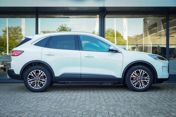 Ford Kuga 2.5 PHEV Titanium / Trekhaak wegklapbaar / Getint Glas / 18'' / Winterpack II / Incl BTW