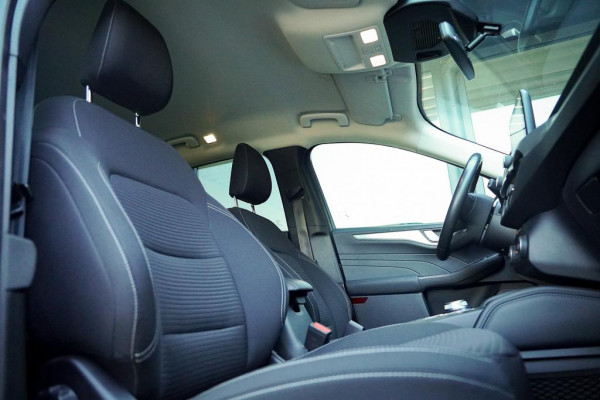 Ford Kuga 2.5 PHEV Titanium / Trekhaak wegklapbaar / Getint Glas / 18'' / Winterpack II / Incl BTW