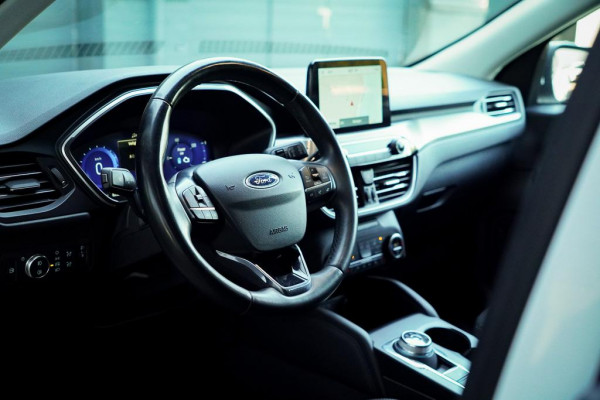 Ford Kuga 2.5 PHEV Titanium / Trekhaak wegklapbaar / Getint Glas / 18'' / Winterpack II / Incl BTW