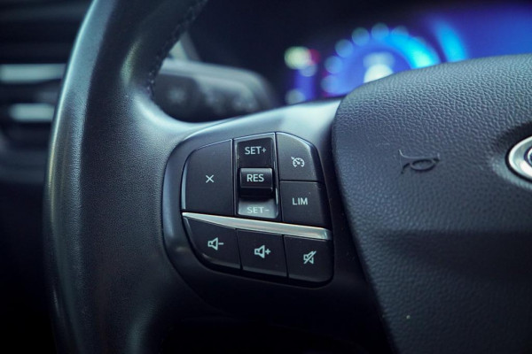 Ford Kuga 2.5 PHEV Titanium / Trekhaak wegklapbaar / Getint Glas / 18'' / Winterpack II / Incl BTW