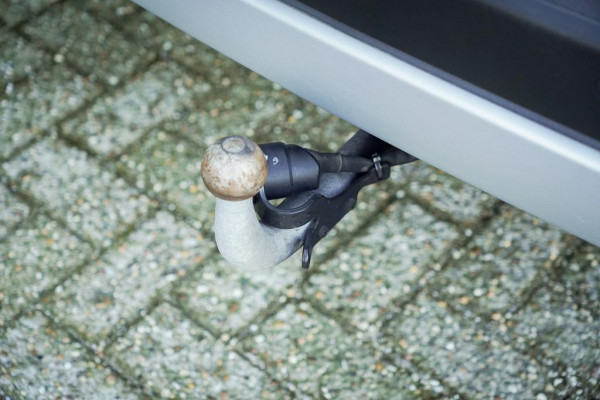 Ford Kuga 2.5 PHEV Titanium / Trekhaak wegklapbaar / Getint Glas / 18'' / Winterpack II / Incl BTW