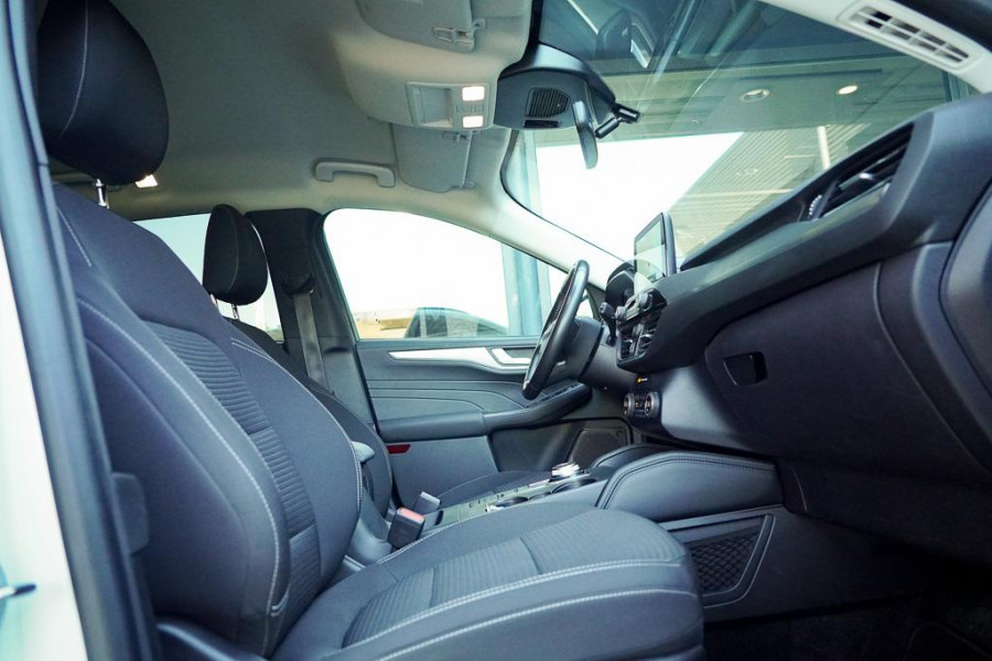 Ford Kuga 2.5 PHEV Titanium / Trekhaak wegklapbaar / Getint Glas / 18'' / Winterpack II / Incl BTW