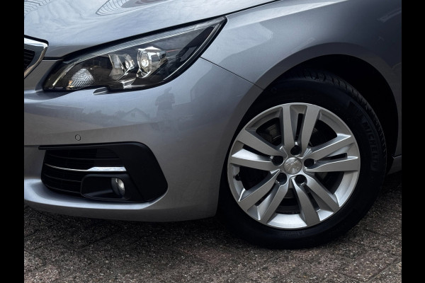 Peugeot 308 SW 1.2 PureTech Blue Lease Executive | Trekhaak | Panoramadak | Distributieriem vervangen | NL-auto