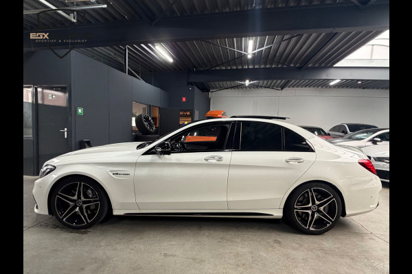 Mercedes-Benz C-Klasse AMG 63 Pano/Kuipstoelen/ACC/Camera