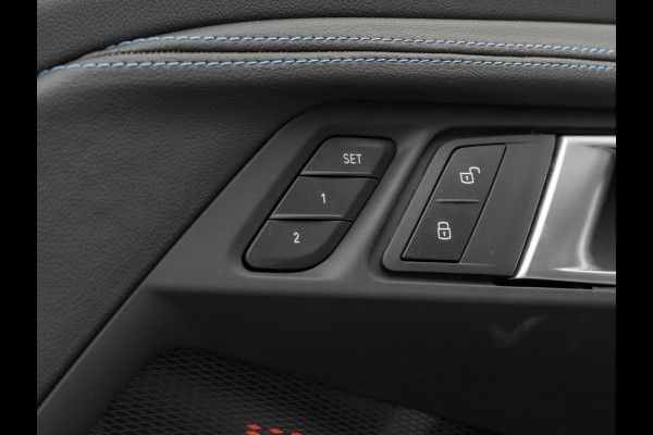 BMW 2 Serie Coupé M2 - Individual ''Voodoo Blue'' - Facelift - Carbon Dak - ACC
