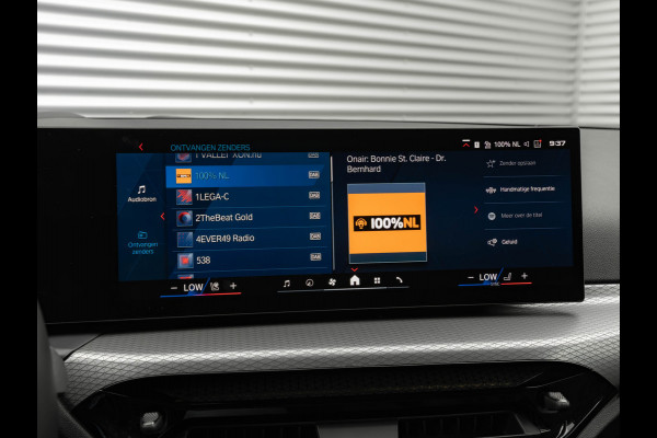 BMW 2 Serie Coupé M2 - Individual ''Voodoo Blue'' - Facelift - Carbon Dak - ACC