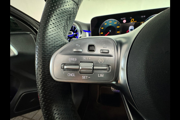 Mercedes-Benz A-Klasse 180 AMG Pano|Burmester|Sfeer|Camera|Dodehoek