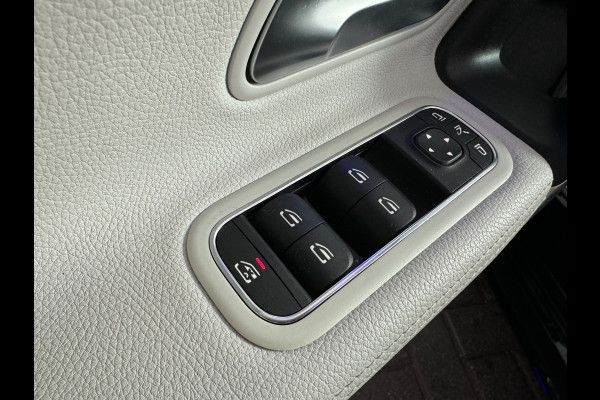 Mercedes-Benz A-Klasse 180 AMG Pano|Burmester|Sfeer|Camera|Dodehoek