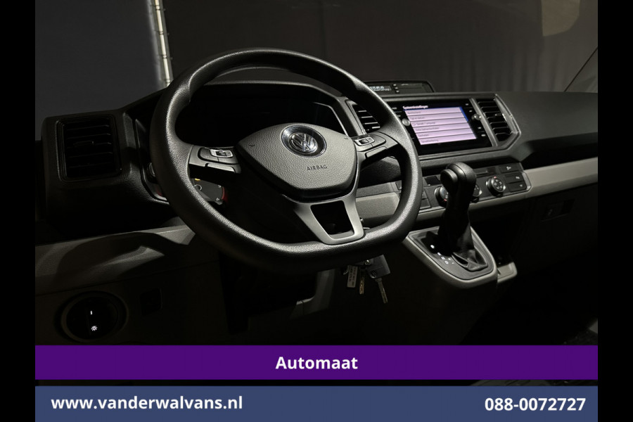 Volkswagen Crafter 2.0 TDI 141pk Automaat L3H3 L2H2 Euro6 Airco | Camera | Navigatie | Apple Carplay | Adaptieve Cruisecontrol | 3000kg Trekhaak Android Auto, Chauffeursstoel, Tachograaf, Parkeersensoren