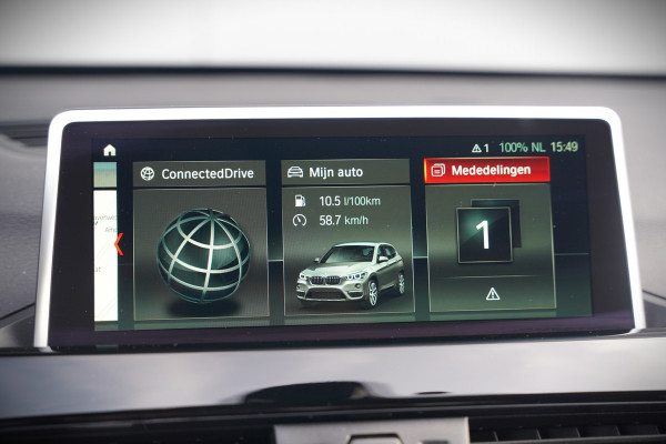 BMW X1 xDrive20i High Executive | Panoramadak | Head-Up Display | Stoelverwarming | HIFI | Camera | Leer | Trekhaak | Cruise Control | LED | Navigatie | NAP | Dealer Onderhouden | Automaat | Parkeersensoren | Climate Contro