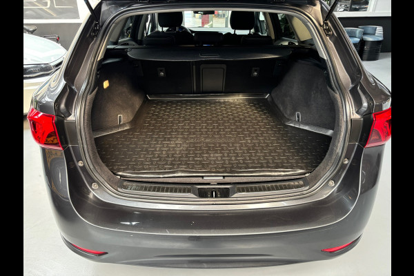Toyota Avensis Touring Sports 1.8 VVT-i Edition / Camera
