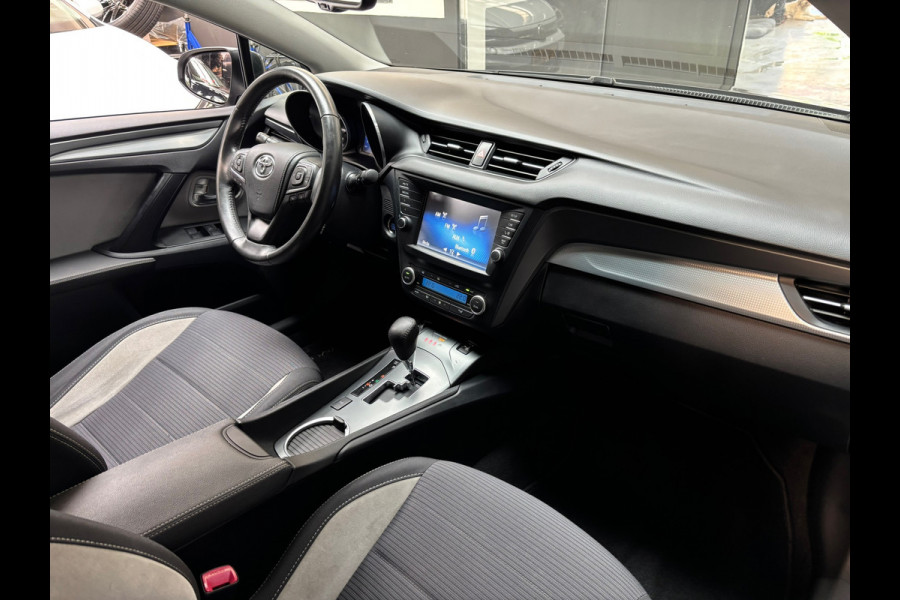 Toyota Avensis Touring Sports 1.8 VVT-i Edition / Camera