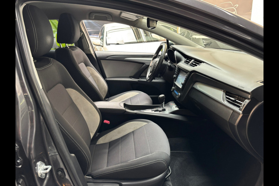 Toyota Avensis Touring Sports 1.8 VVT-i Edition / Camera