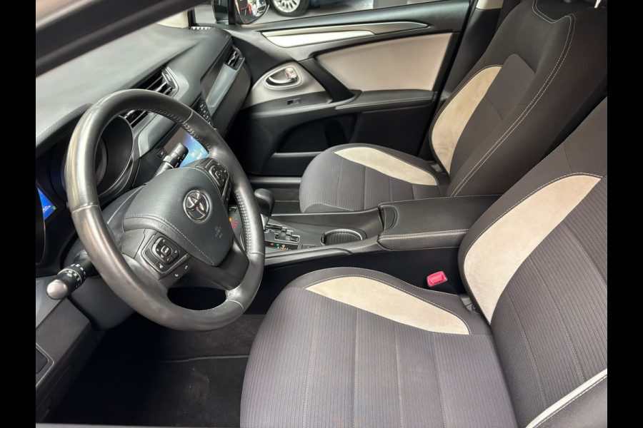 Toyota Avensis Touring Sports 1.8 VVT-i Edition / Camera