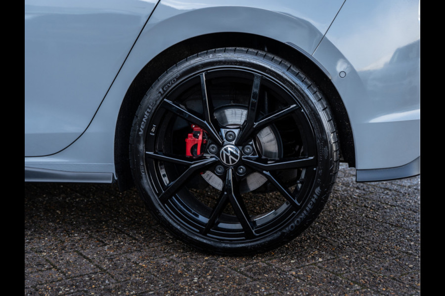 Volkswagen Golf 2.0 TDI DSG 200PK GTD | Pano | 19" R | Camera | BTW
