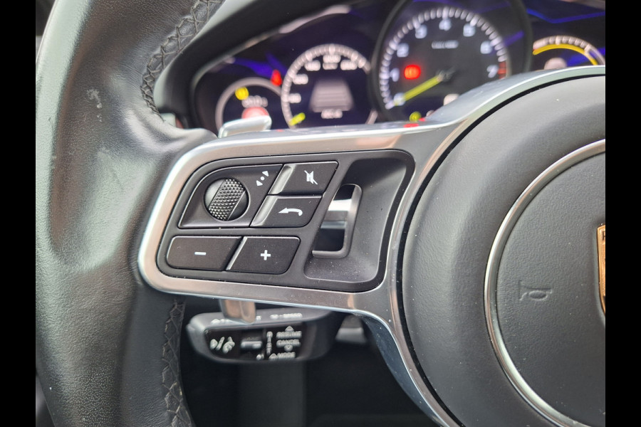 Porsche Cayenne Coupé 3.0 E-Hybrid Pano Trekhaak(3500) 360° Adapt.Cruise Memory Leder
