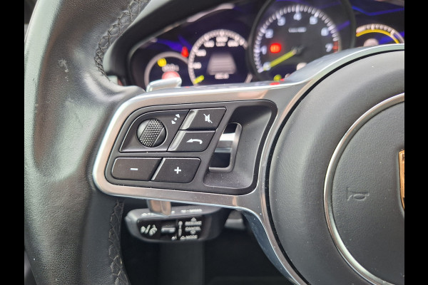 Porsche Cayenne Coupé 3.0 E-Hybrid Pano Trekhaak(3500) 360° Adapt.Cruise Memory Leder