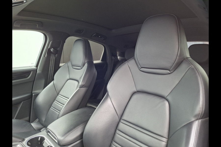 Porsche Cayenne Coupé 3.0 E-Hybrid Pano Trekhaak(3500) 360° Adapt.Cruise Memory Leder