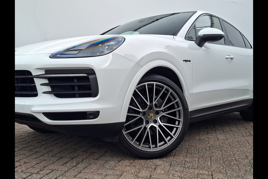 Porsche Cayenne Coupé 3.0 E-Hybrid Pano Trekhaak(3500) 360° Adapt.Cruise Memory Leder