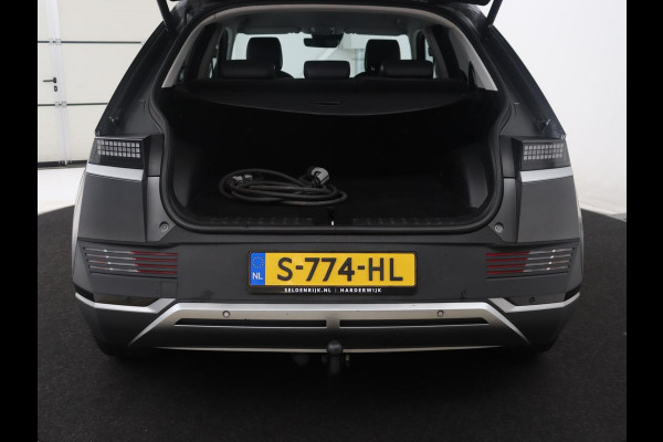 Hyundai IONIQ 5 Connect 77.4 kWh | SOH 94,1% | Half leder | Stuur/stoel verwarming Adaptive cruise | Trekhaak | BOSE sound | Camera | Park assist | Carplay | Climate control | Full LED