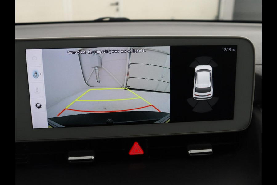 Hyundai IONIQ 5 Connect 77.4 kWh | SOH 94,1% | Half leder | Stuur/stoel verwarming Adaptive cruise | Trekhaak | BOSE sound | Camera | Park assist | Carplay | Climate control | Full LED