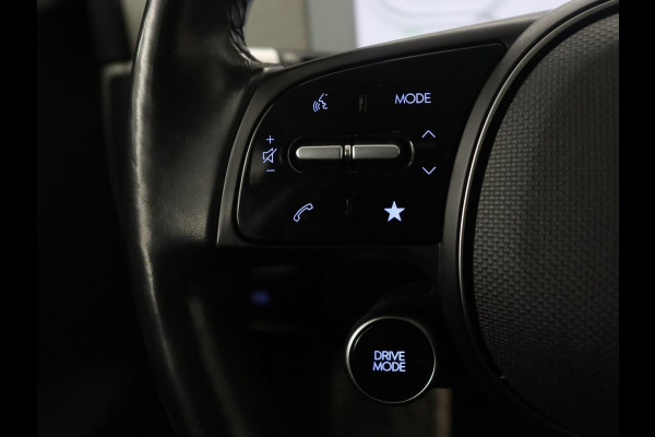 Hyundai IONIQ 5 Connect 77.4 kWh | SOH 94,1% | Half leder | Stuur/stoel verwarming Adaptive cruise | Trekhaak | BOSE sound | Camera | Park assist | Carplay | Climate control | Full LED