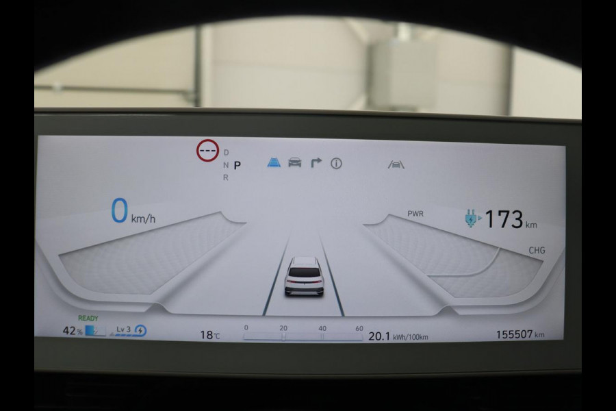 Hyundai IONIQ 5 Connect 77.4 kWh | SOH 94,1% | Half leder | Stuur/stoel verwarming Adaptive cruise | Trekhaak | BOSE sound | Camera | Park assist | Carplay | Climate control | Full LED